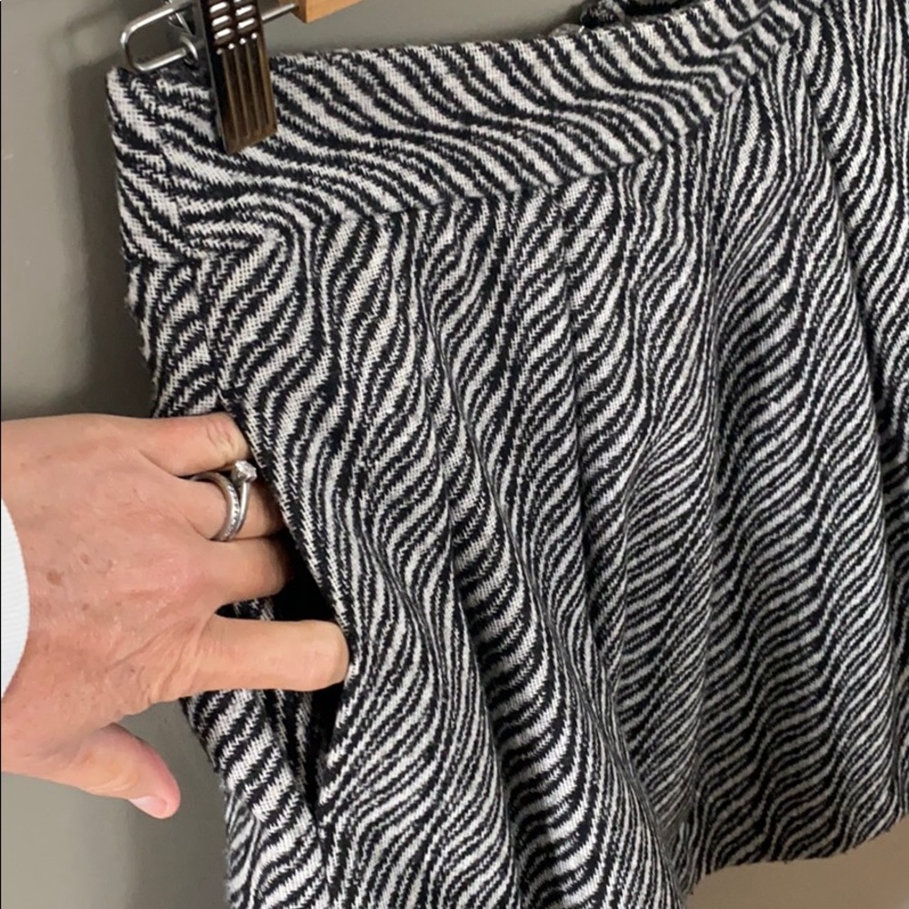 Wool Skirt - Picture 5 of 7